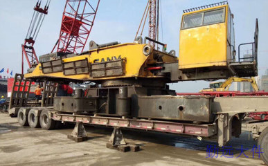 深圳到淮北大件運(yùn)輸公司挖掘機(jī)爬梯平板拖車(chē)托運(yùn)